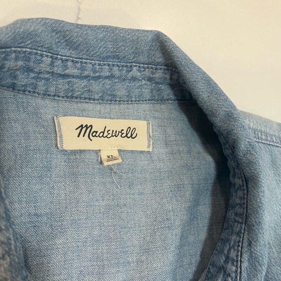 Madewell Denim Short-Sleeve Button-Up Short in Brickton wash - size XL - Picture 5 of 9